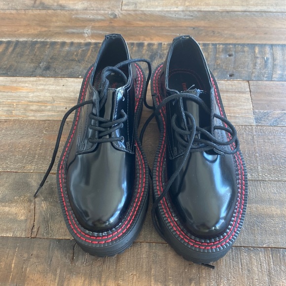 Bershka Black lug sole Black patent lace up loafer, 5 - Picture 1 of 8